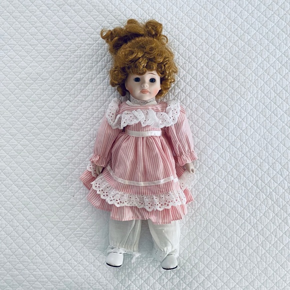 Porcelain Doll - Picture 2 of 5
